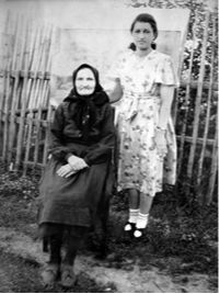Моисеева А.М. с дочерью Зоей